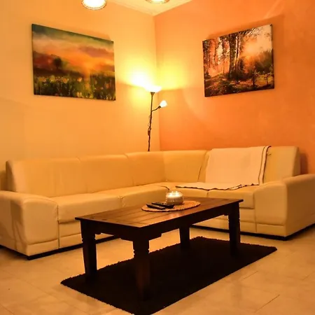 Apartment Old Town Bratislava 1Bdr Private Parking *
