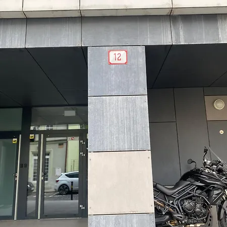Old Town 1bdr Private Parking Lägenhet