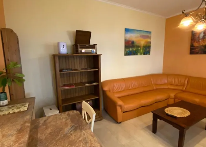 Old Town 1bdr Private Parking